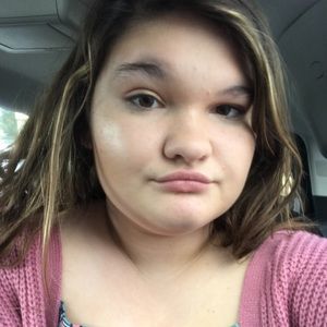 Meet your Posher, Caroline